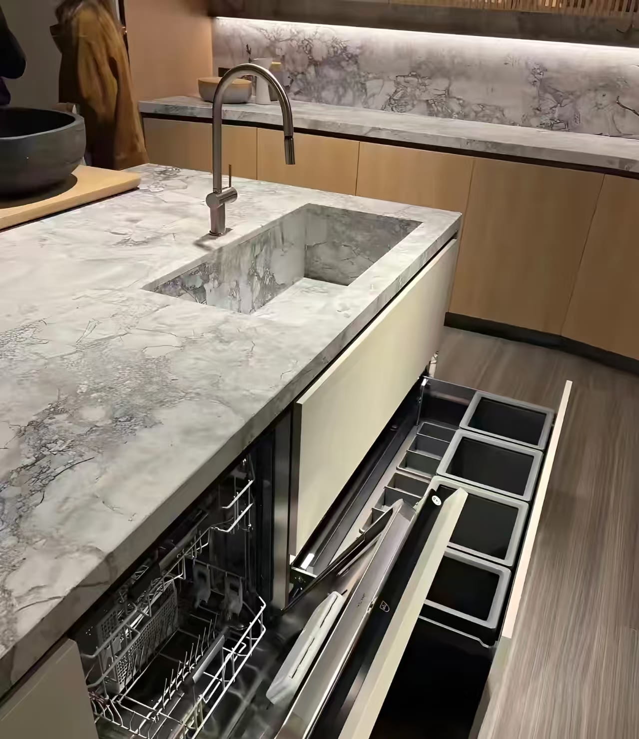 L'isola della tua cucina è solo un tavolo disordinato?