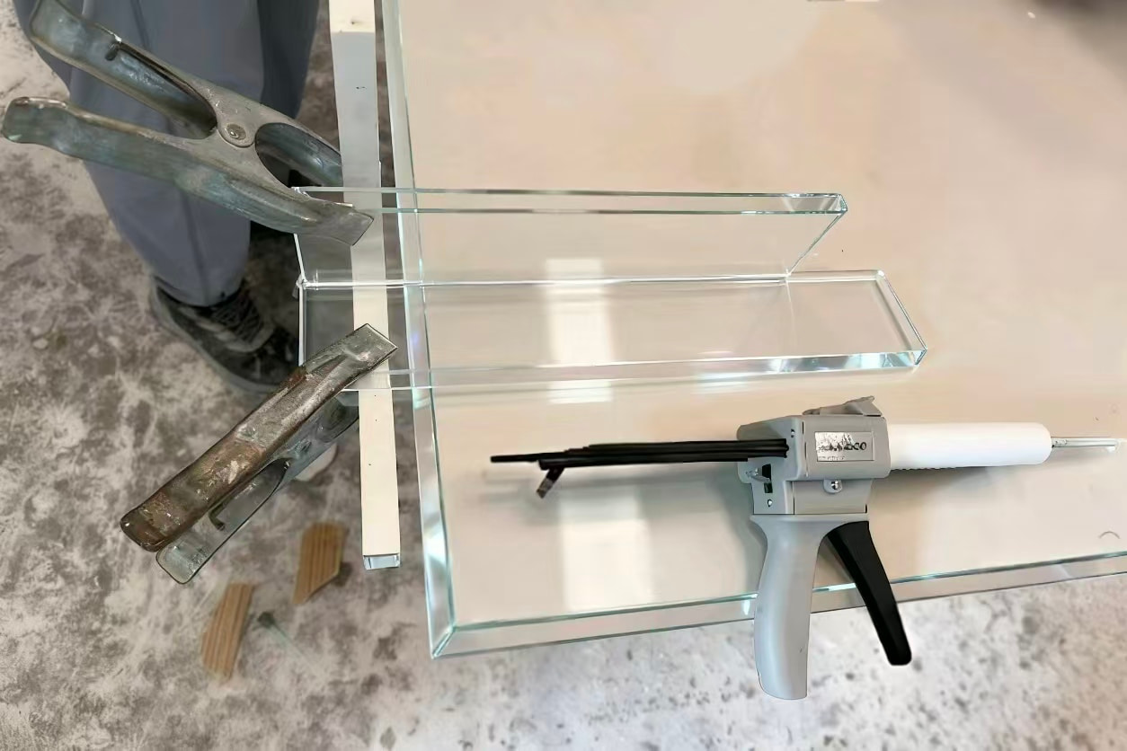 Acrylic Sheet Right Angle Clamp Fixing Acrylic Sheet Right Angle Clamp Fixing