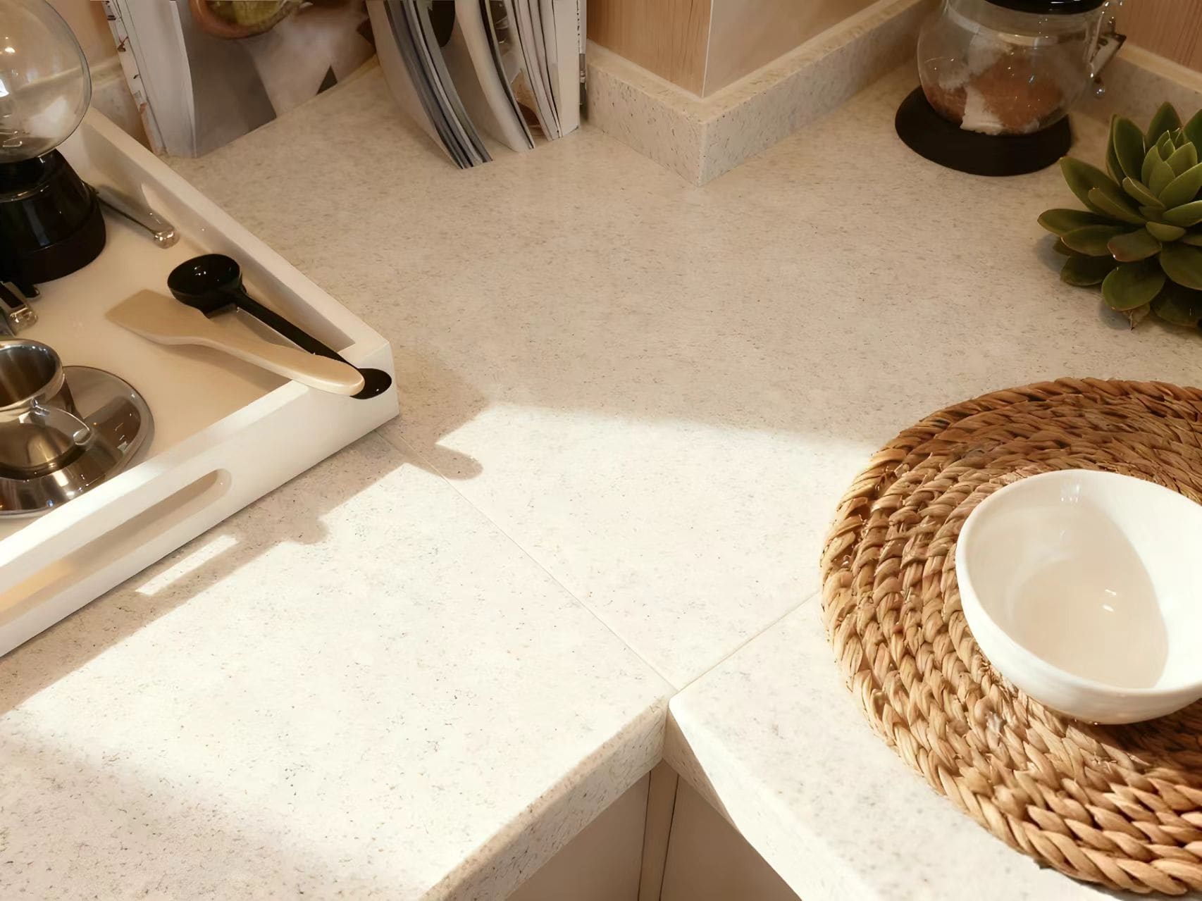 Come nascondere la giunzione in un piano di lavoro in quarzo?